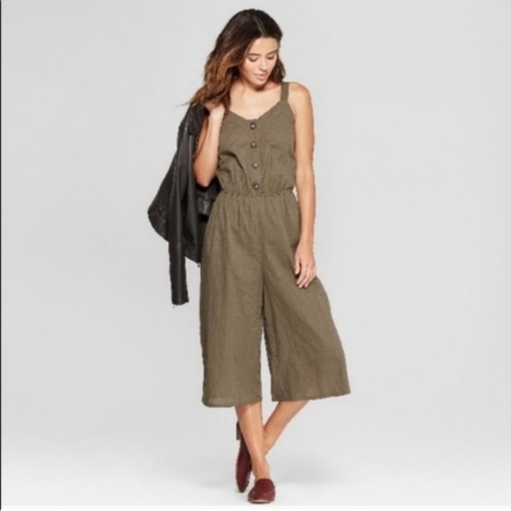 Universal Thread | Cropped Jumpsuit Romper